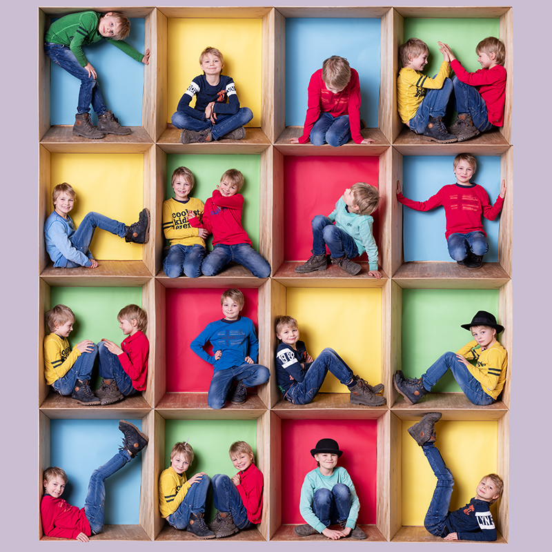 foto van twee broertjes in verschillende posities